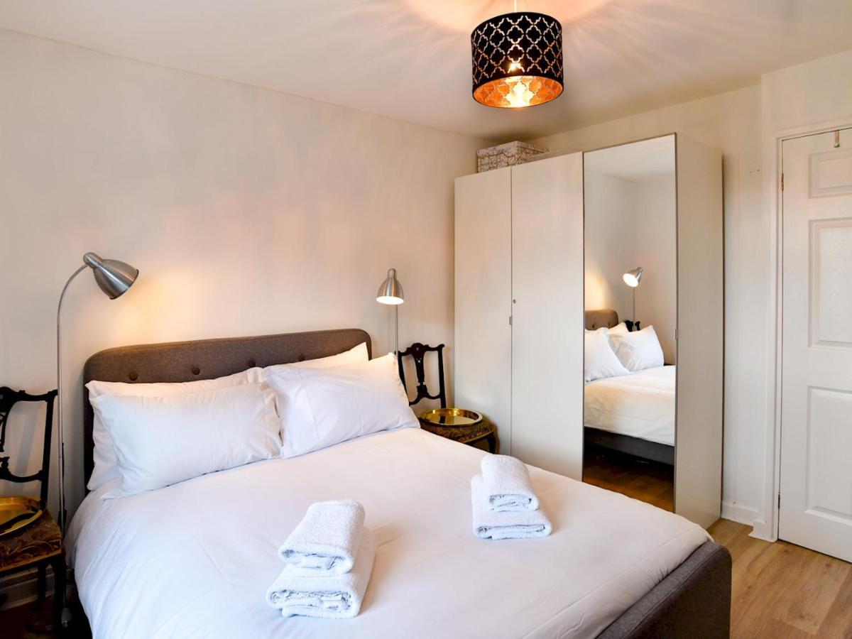 Pass The Keys Quiet Coastal Retreat Inbetween Langland & Caswell Swansea Exterior foto